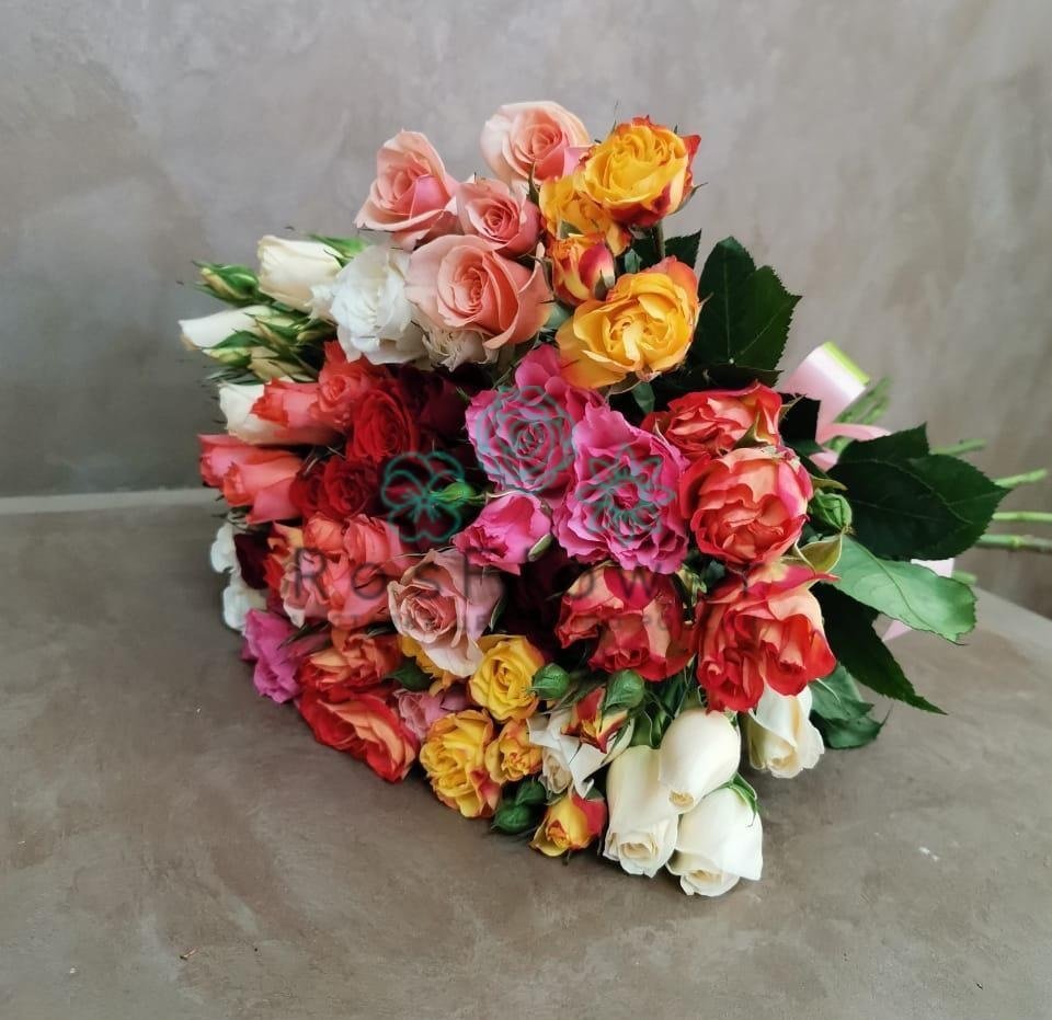 Букет цветов из: Розы в Матвеевом Кургане