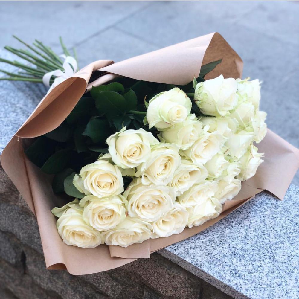Букет Белые розы Анастасия в Матвеевом Кургане
