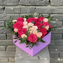 Цветочная композиция из Розы в коробке в Матвеевом Кургане