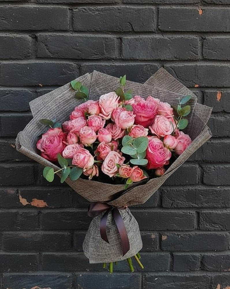 Букет цветов из: Розы в Матвеевом Кургане