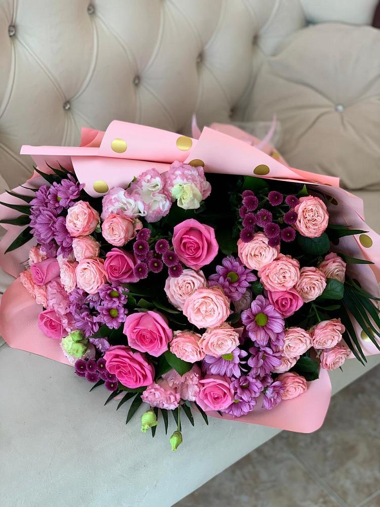 Букет цветов из: Хризантемы, Розы и Лизиантусы в Матвеевом Кургане