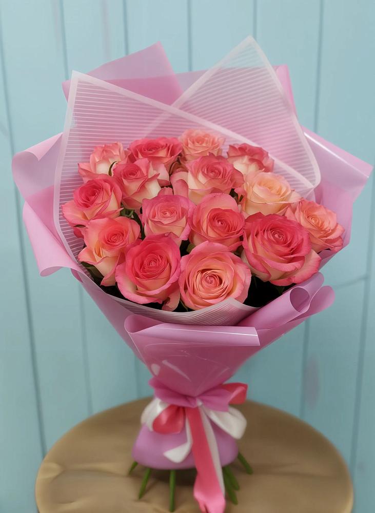 Букет 15 Розовых роз Равель в Матвеевом Кургане