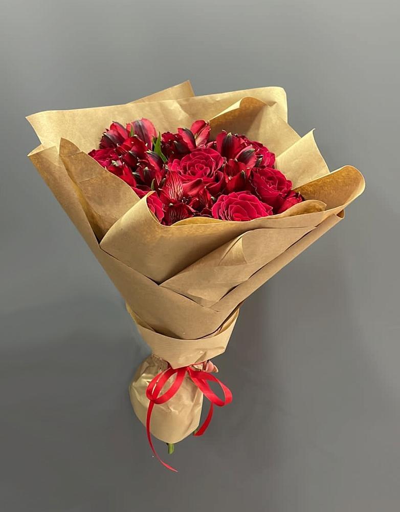 Букет цветов из: Альстромерии и Розы в Матвеевом Кургане