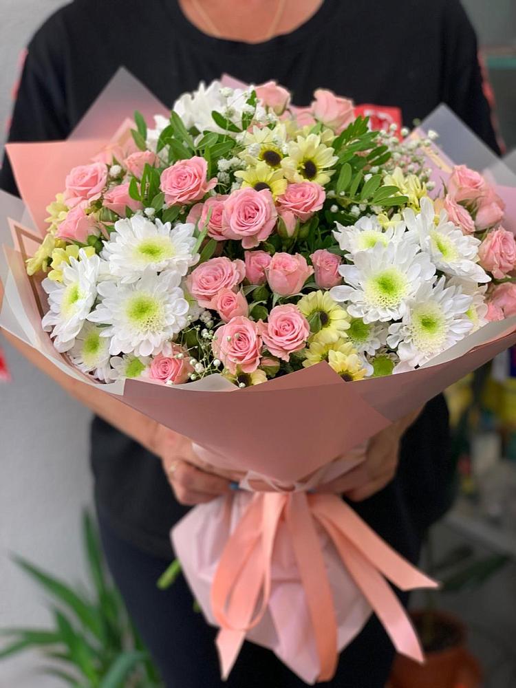 Букет цветов из: Розы и Хризантемы в Матвеевом Кургане