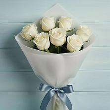 Букет 7 Белых роз Эдлесс Лав в Матвеевом Кургане