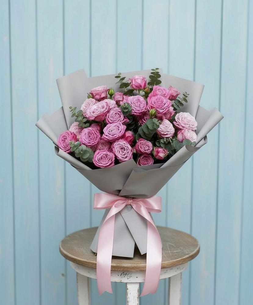 Букет цветов из: Розы в Матвеевом Кургане