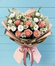 Букет цветов из:  Розы, Альстромерии и Лизиантусы в Матвеевом Кургане