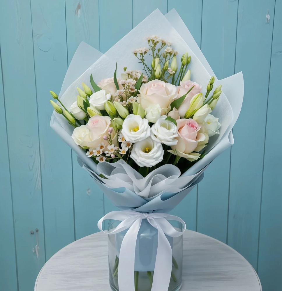 Букет цветов из: Розы и Лизиантусы в Матвеевом Кургане