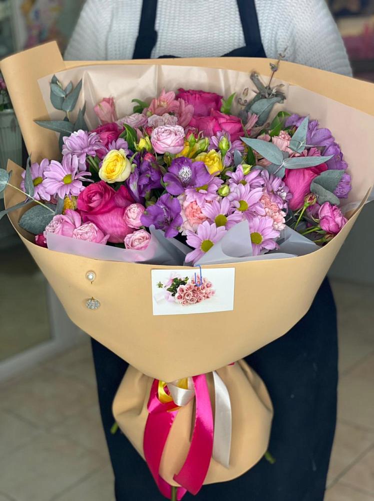 Букет цветов из: Хризантемы, Гвоздики и Альстромерии в Матвеевом Кургане