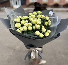 Букет Белые кустовые розы Солинеро в Матвеевом Кургане