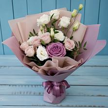 Букет цветов из:  Розы и Лизиантусы в Матвеевом Кургане