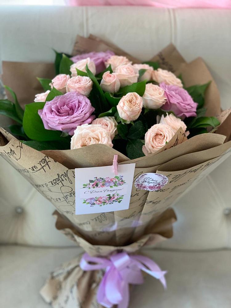 Букет цветов из: Розы в Матвеевом Кургане