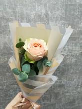 Букет цветов из:  Розы в Матвеевом Кургане