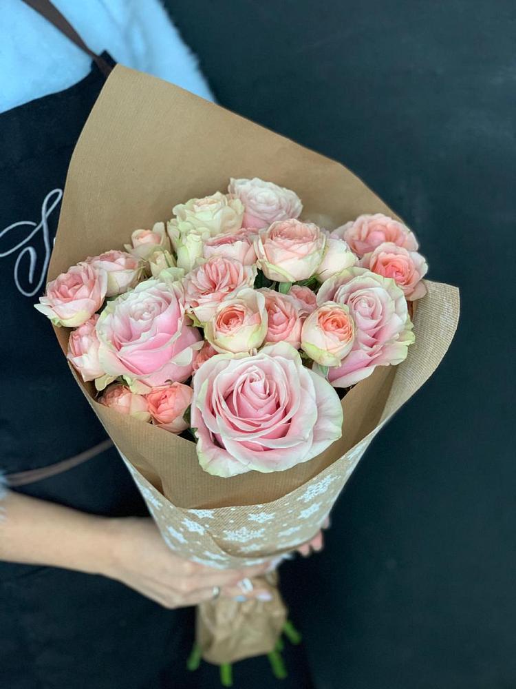 Букет цветов из: Хризантемы и Розы в Матвеевом Кургане