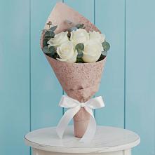 Букет цветов из:  Розы в Матвеевом Кургане
