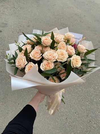 Букет Кремовые розы Латте в Матвеевом Кургане