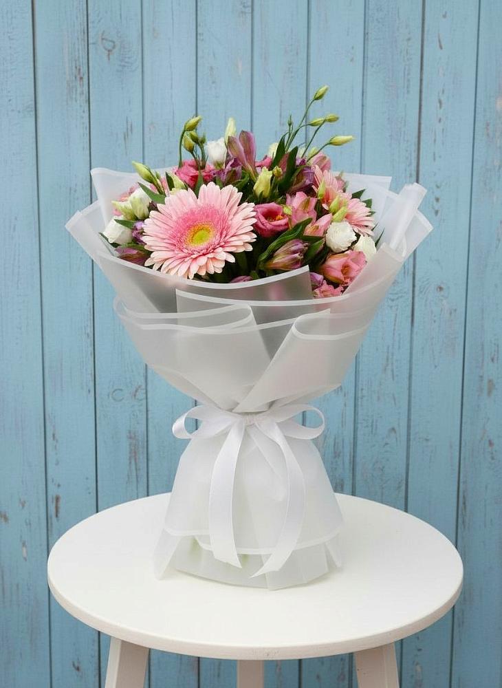 Букет цветов из: Герберы, Альстромерии и Лизиантусы в Матвеевом Кургане