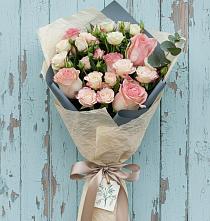 Букет цветов из:  Розы #REPLACE_PRED# Матвеевом Кургане