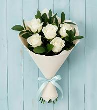 Букет цветов из:  Розы в Матвеевом Кургане