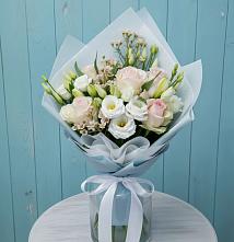 Букет цветов из:  Розы и Лизиантусы в Матвеевом Кургане