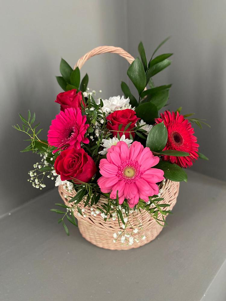 Цветочная композиция из Розы, Хризантемы и Герберы в корзине в Матвеевом Кургане