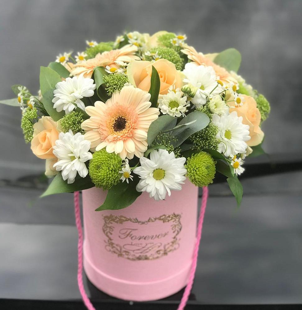 Цветочная композиция из Розы, Герберы и Хризантемы в шляпной коробке в Матвеевом Кургане