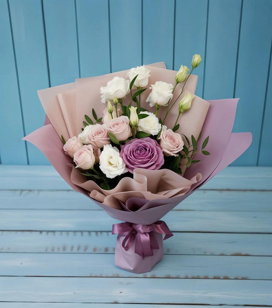 Букет цветов из: Розы и Лизиантусы в Матвеевом Кургане